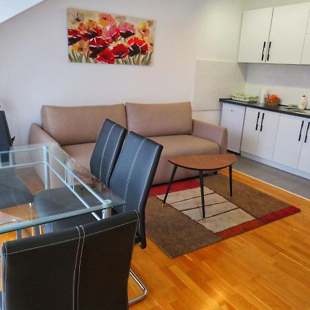 Apartments Neo Нови Сад Екстериор снимка