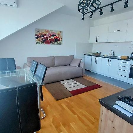Apartments Neo Нови Сад Екстериор снимка