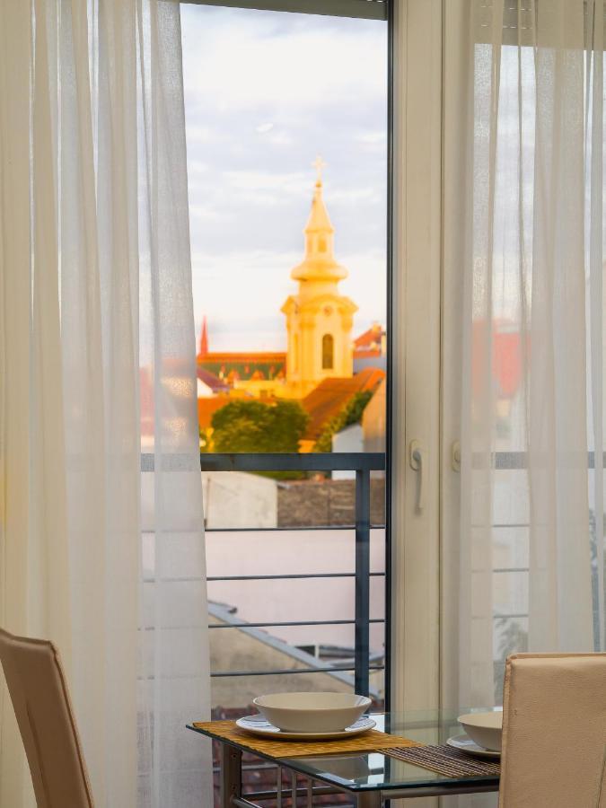 Apartments Neo Нови Сад Екстериор снимка