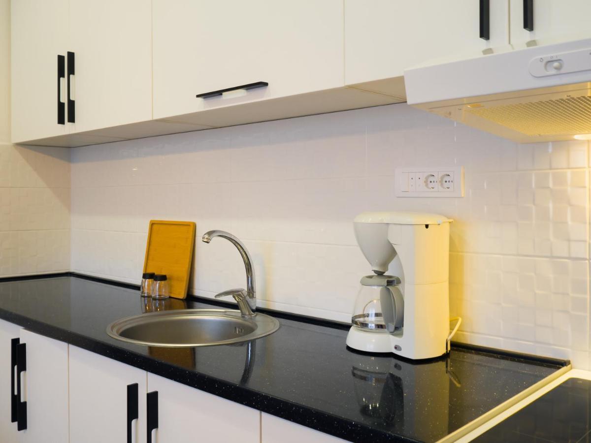 Apartments Neo Нови Сад Екстериор снимка