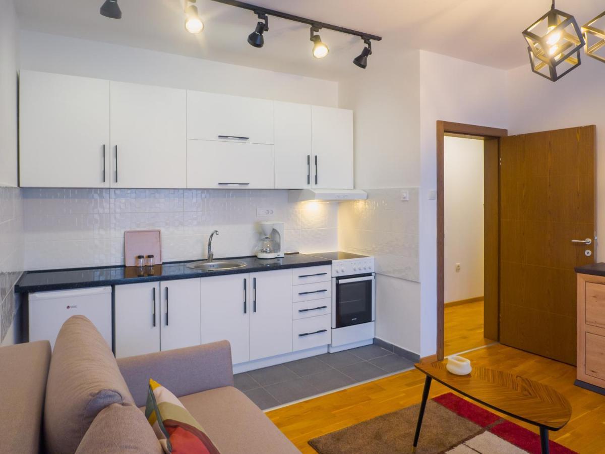 Apartments Neo Нови Сад Екстериор снимка