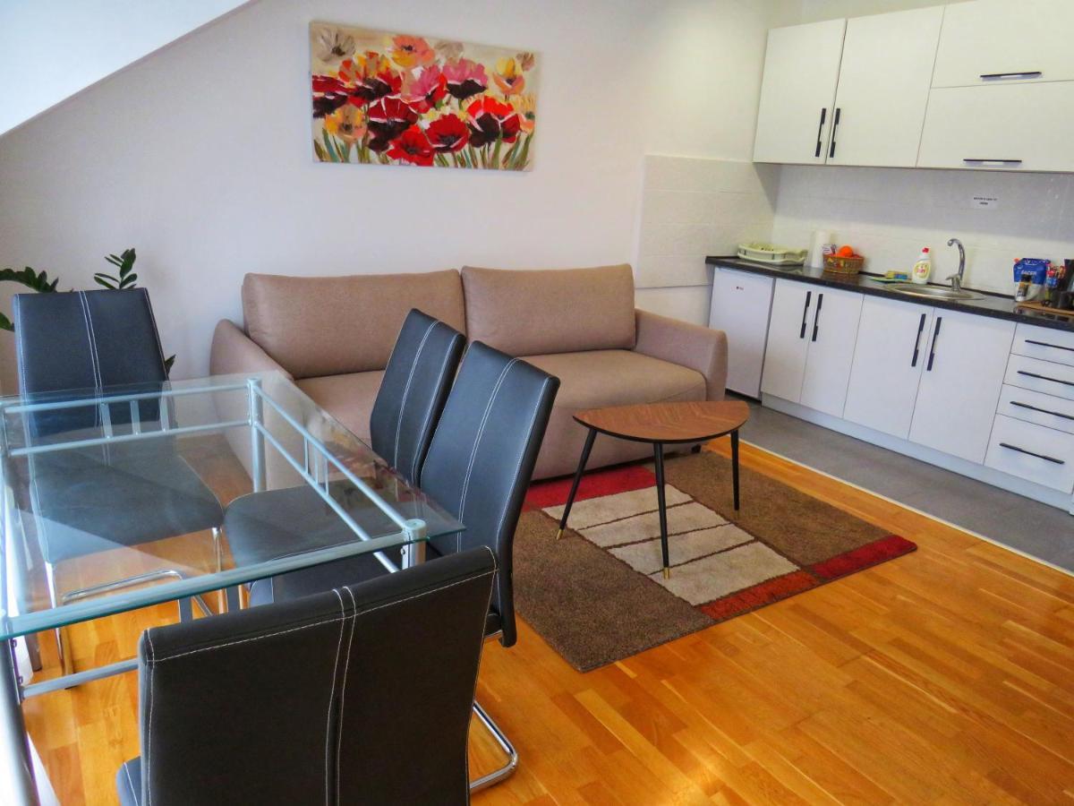 Apartments Neo Нови Сад Екстериор снимка